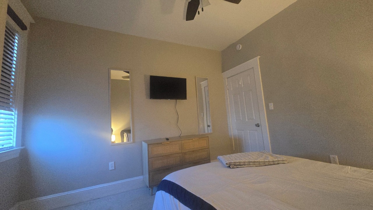 Photo of Bedroom in Downtown Baltimore