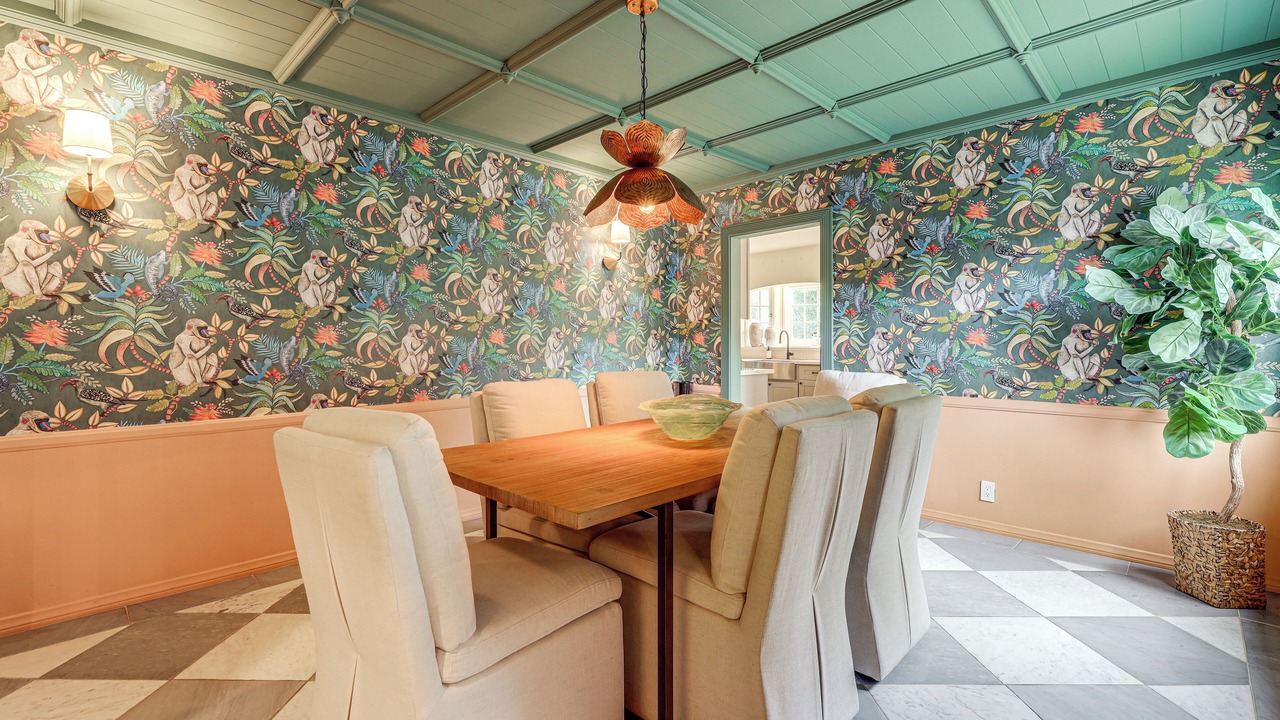 Photo of Livingroom in Los Angeles