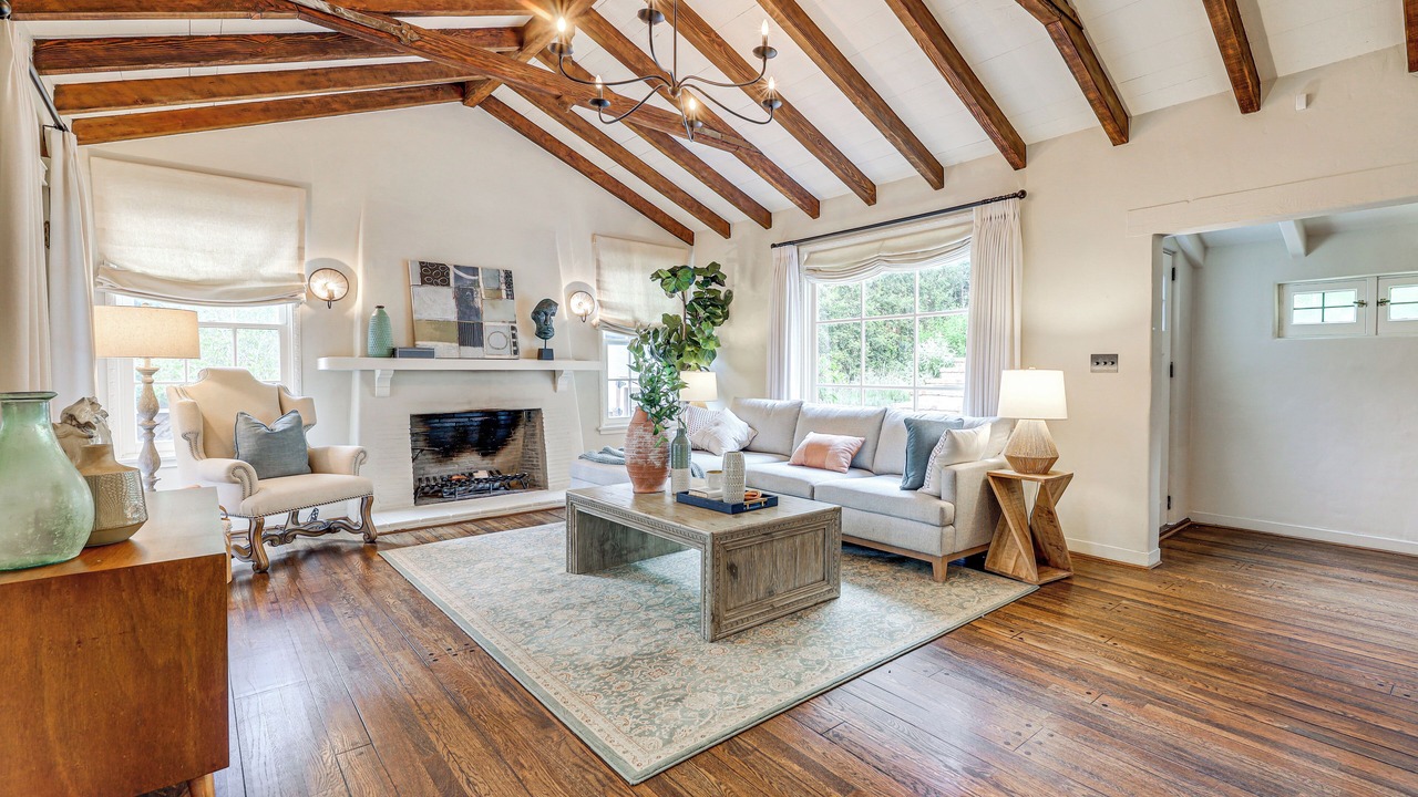 Photo of Livingroom in Los Angeles