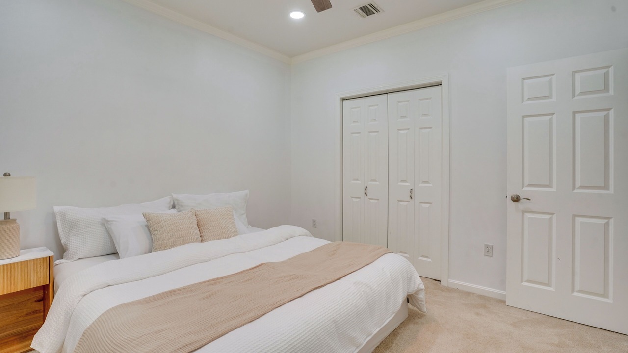 Photo of Bedroom in Shirley