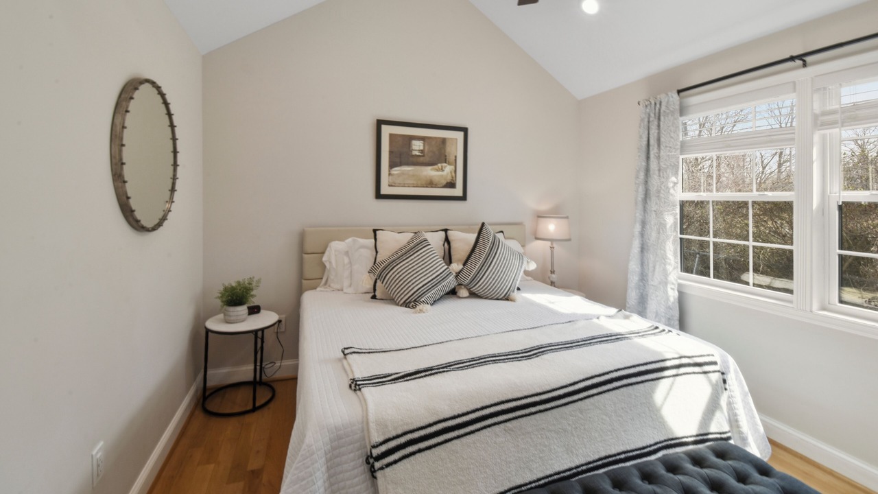 Photo of Bedroom in Upperville