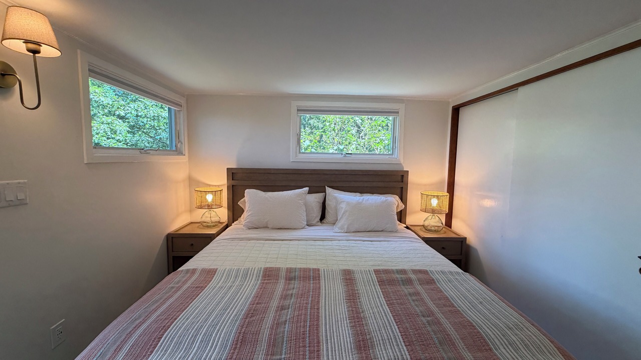 Photo of Bedroom in Aquinnah