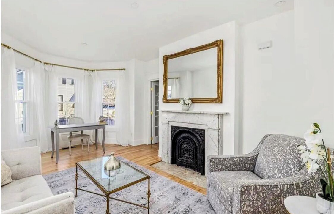 Photo of Livingroom in Top of the Hill