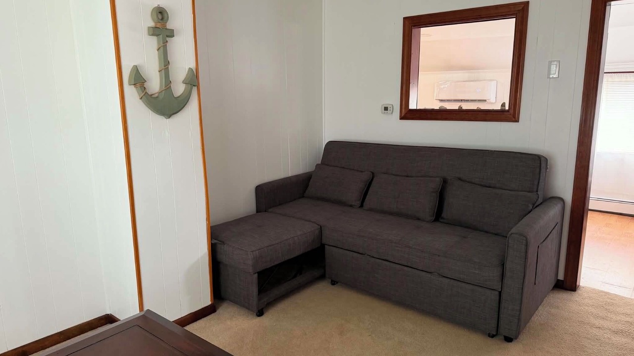 Photo of Livingroom in Chesapeake City