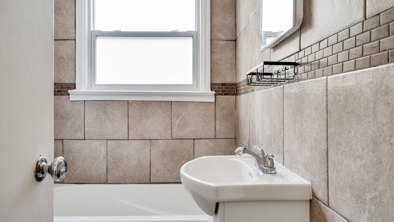 Photo of Bathroom in Sunnyside