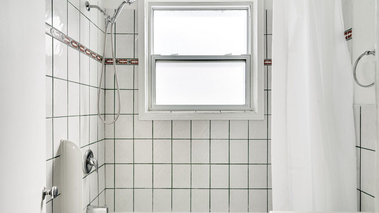 Photo of Bathroom in Sunnyside