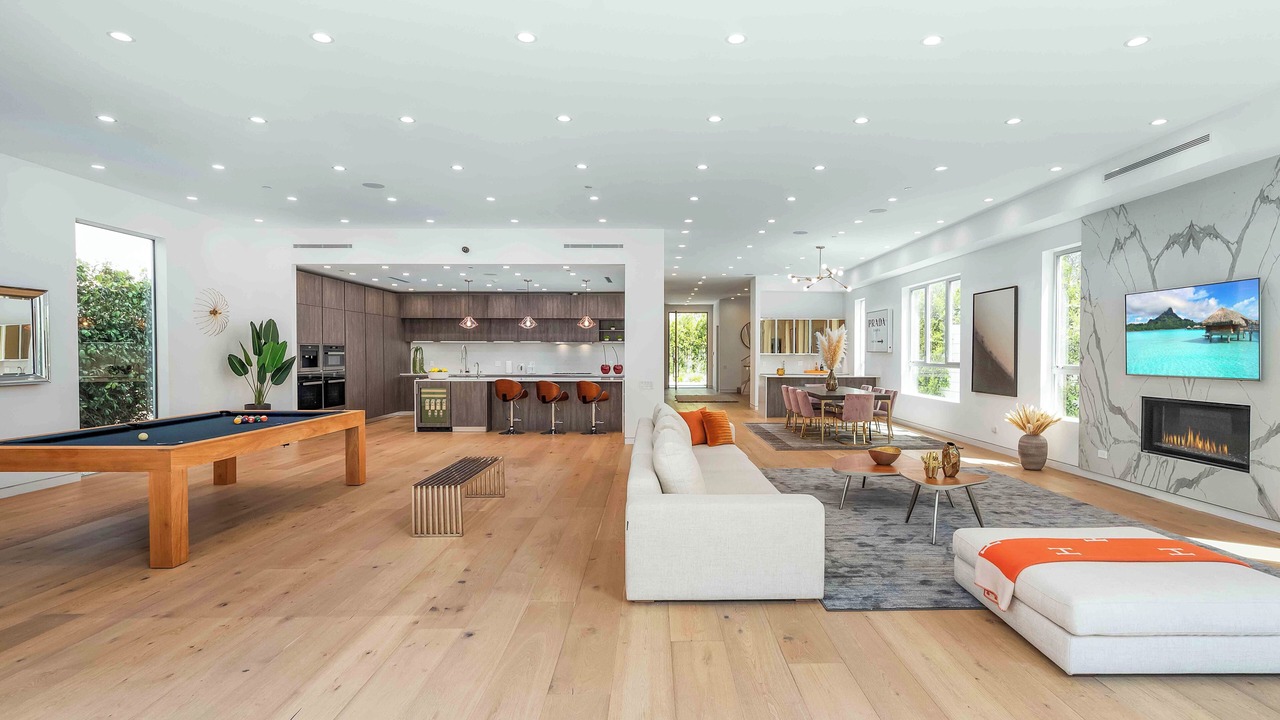 Photo of Bedroom in Beverly Hills