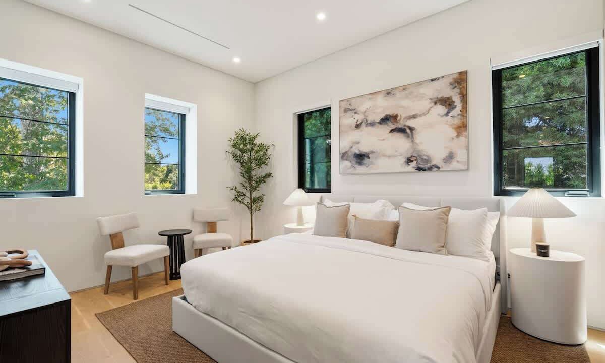 Photo of Bedroom in Valley Village