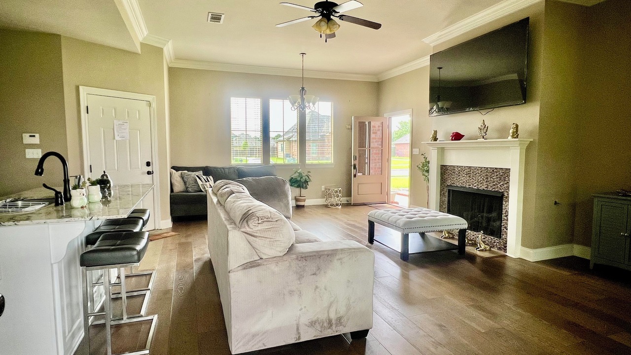 Photo of Livingroom in Gonzales