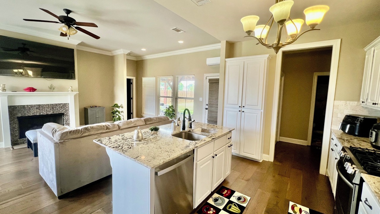 Photo of Kitchen in Gonzales