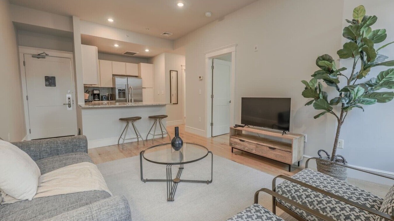 Photo of Livingroom in Back Bay