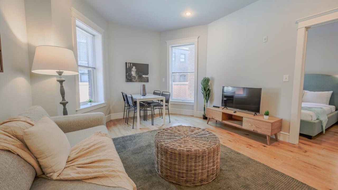 Photo of Livingroom in Back Bay