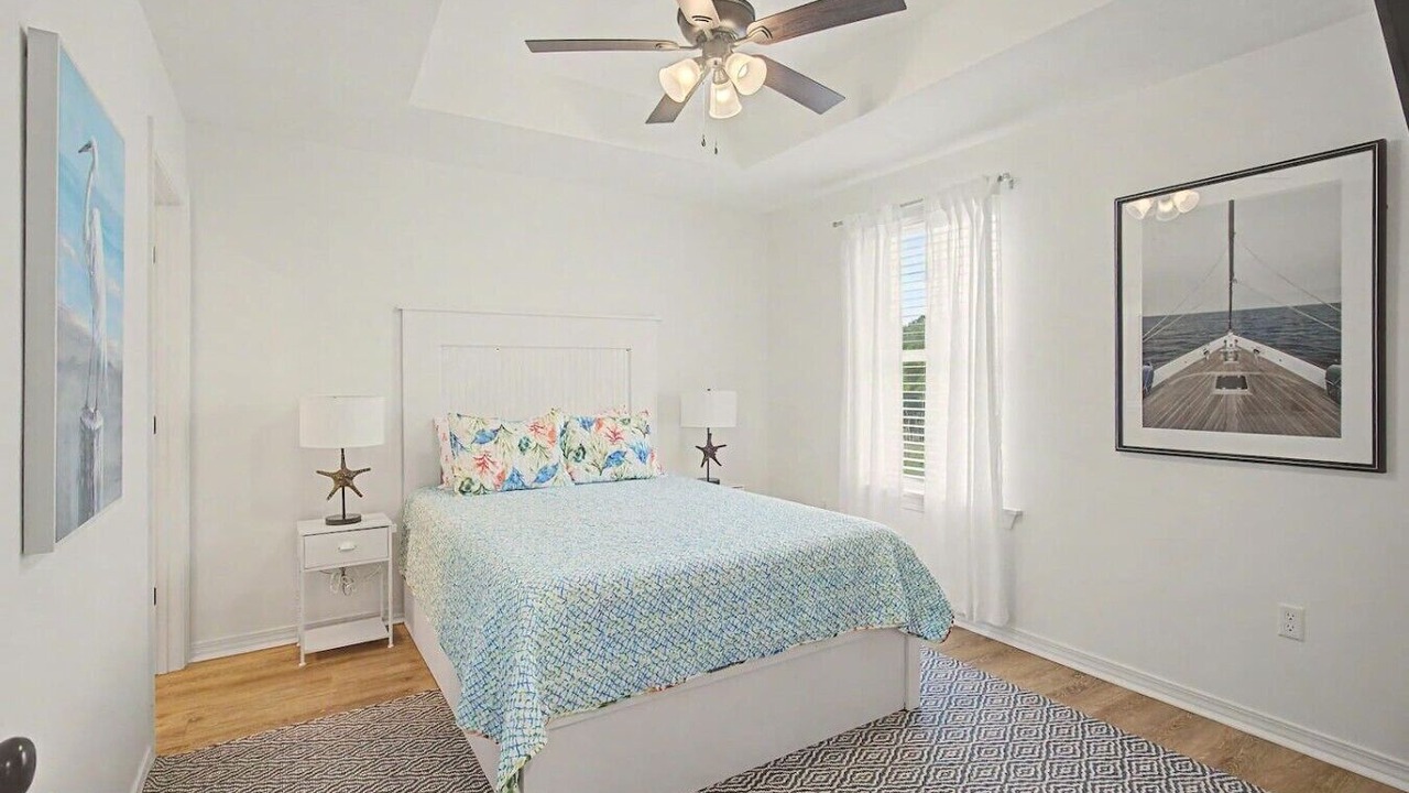 Photo of Bedroom in Shoreline Park