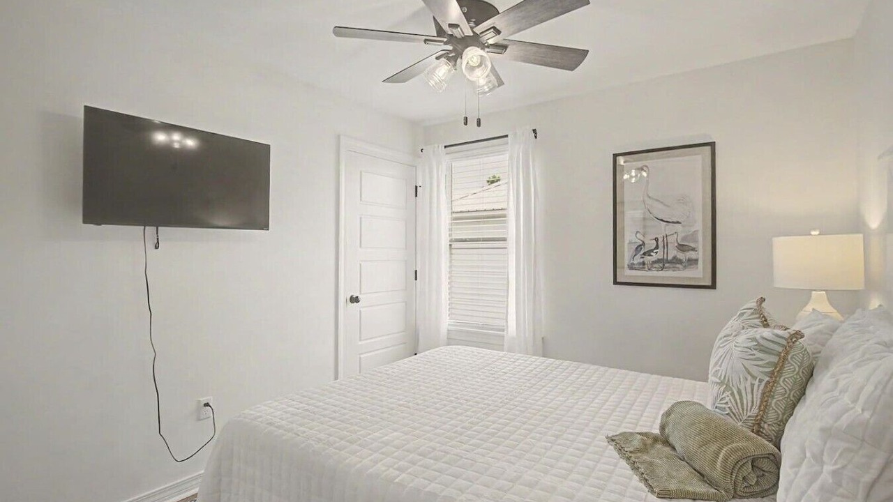 Photo of Bedroom in Shoreline Park