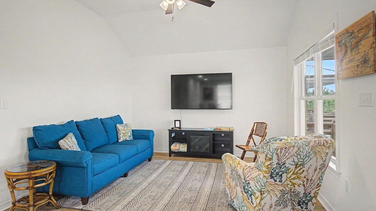 Photo of Livingroom in Shoreline Park