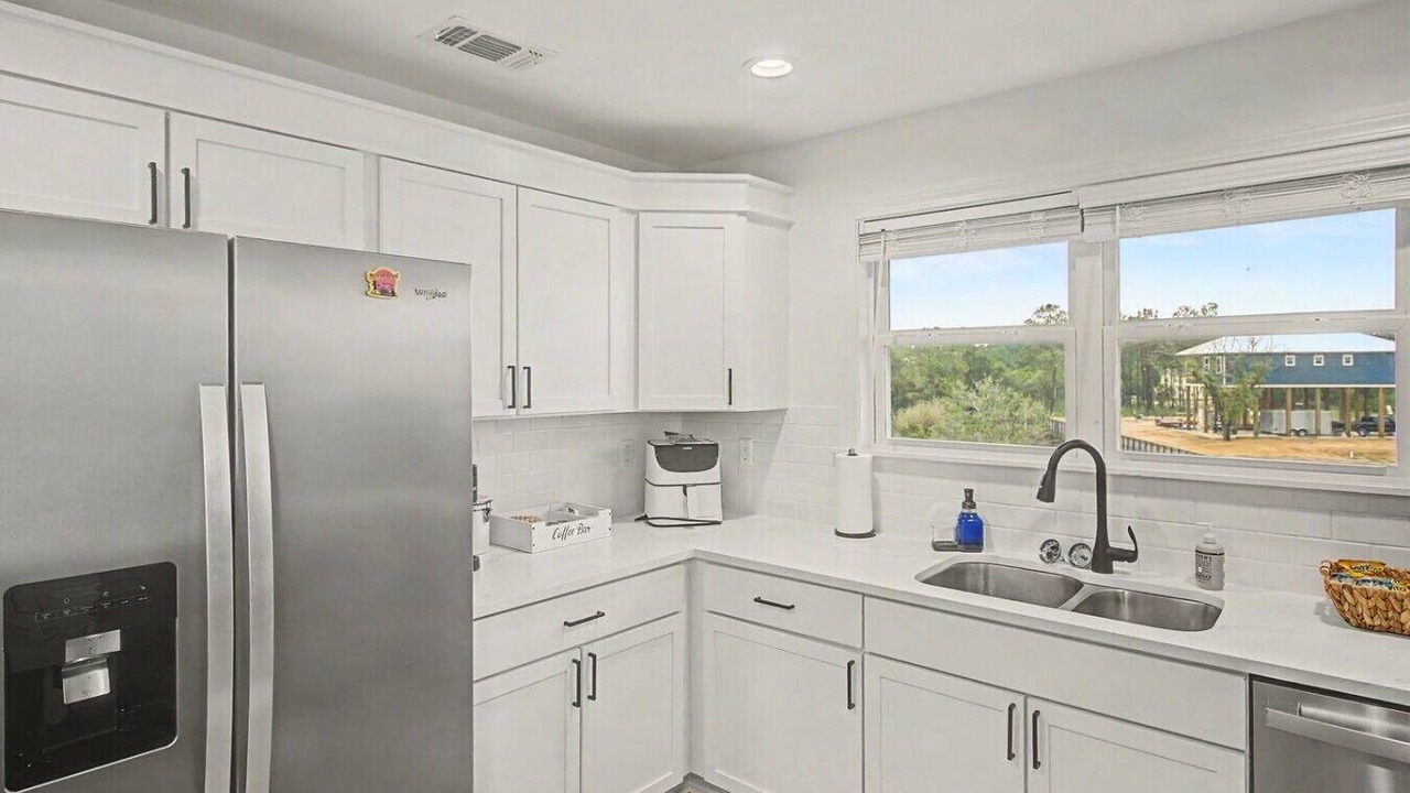Photo of Kitchen in Shoreline Park