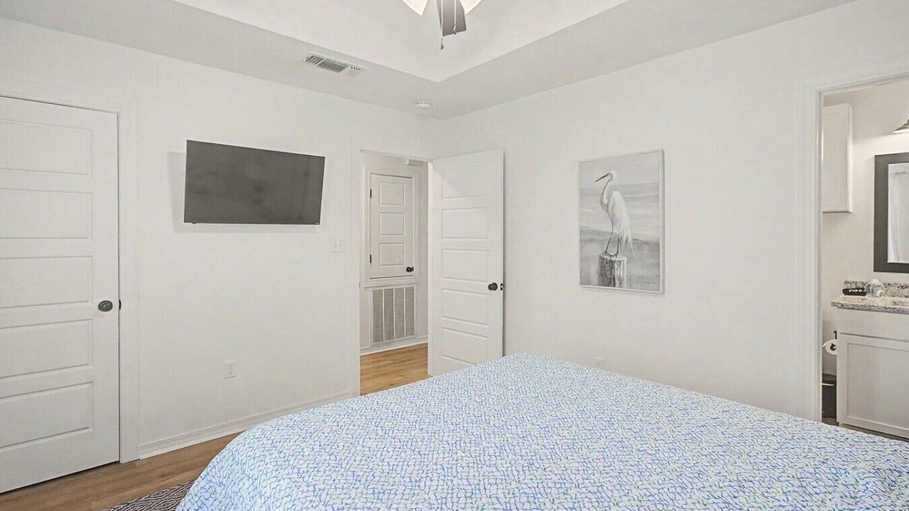 Photo of Bedroom in Shoreline Park