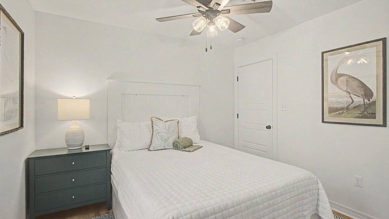 Photo of Bedroom in Shoreline Park