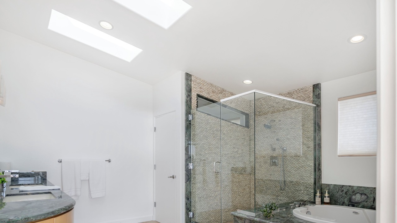 Photo of Bathroom in Hollywood Beach