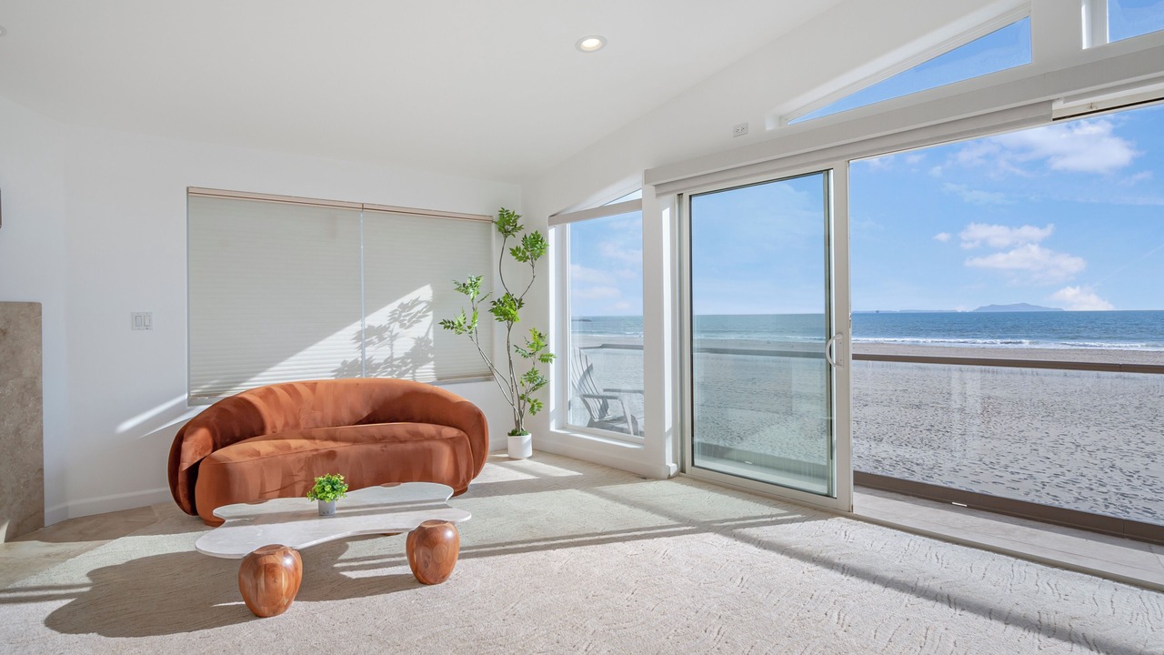 Photo of Livingroom in Hollywood Beach