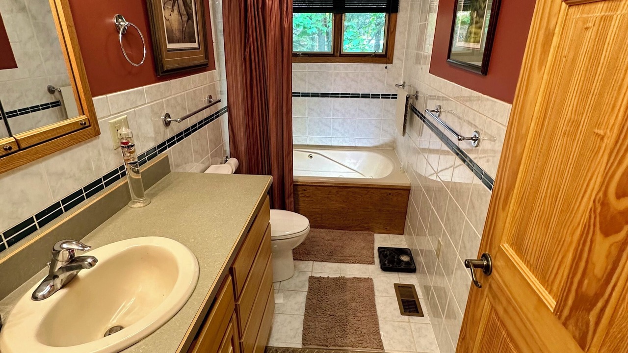 Photo of Bathroom in Cook