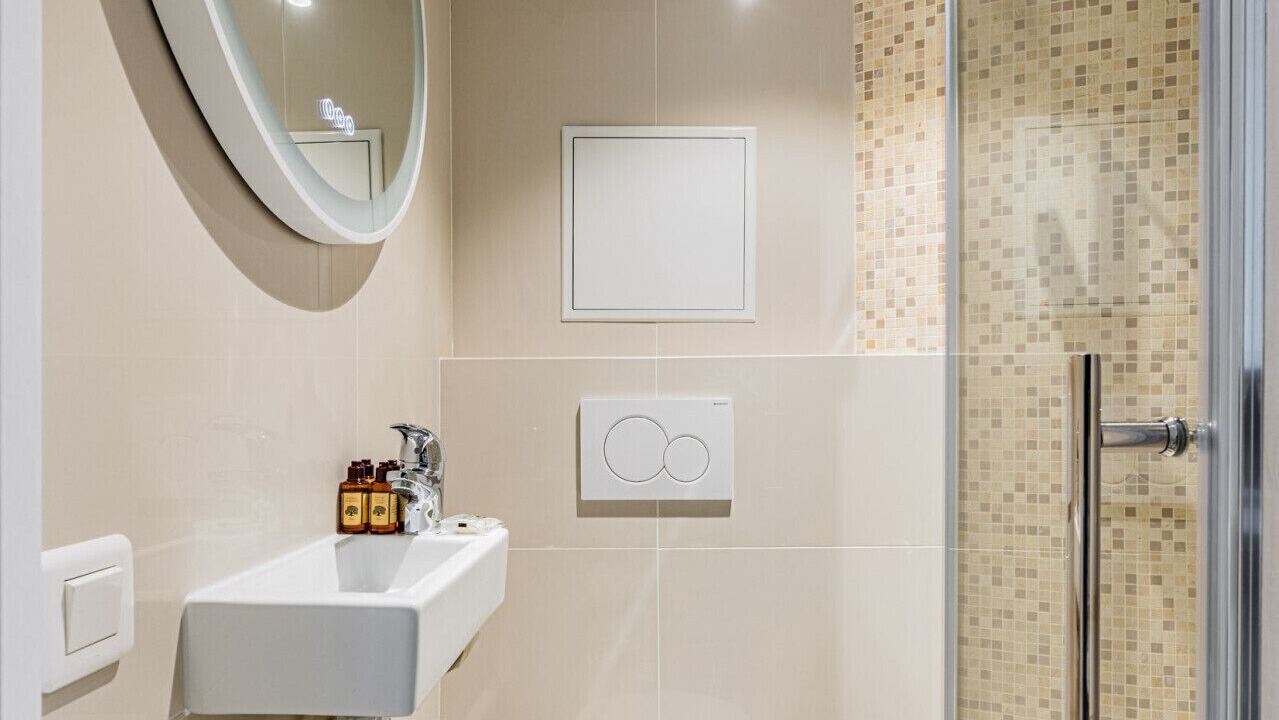 Photo of Bathroom in Batignolles