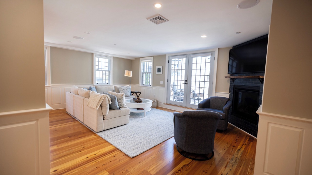 Photo of Livingroom in Historic Hill