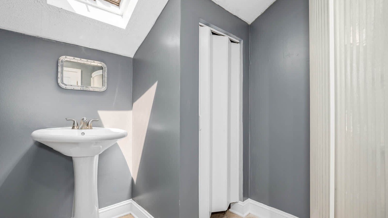 Photo of Bathroom in Edgewater