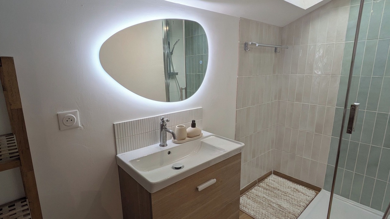 Photo of Bathroom in Neuilly-sur-Marne