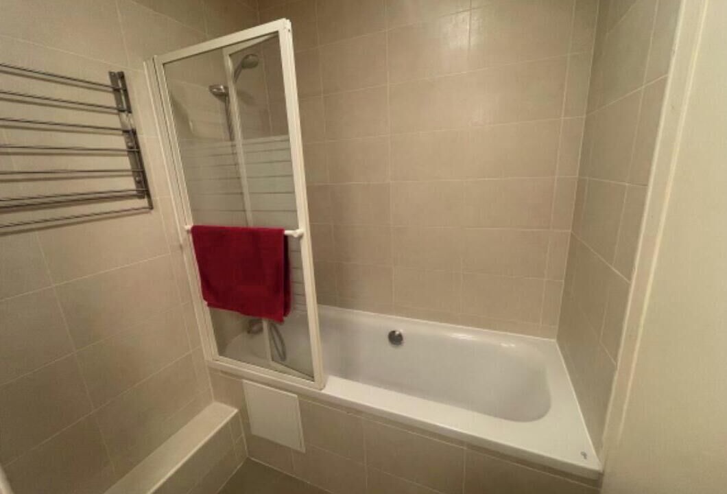 Photo of Bathroom in Notre-Dame-des-Champs