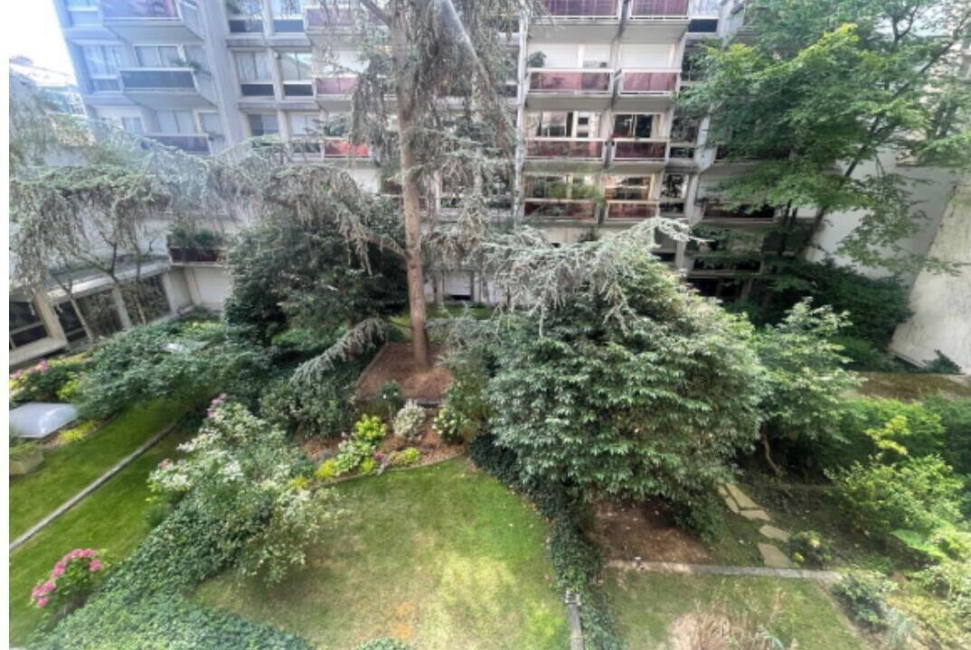 Photo of Outdoor in Notre-Dame-des-Champs