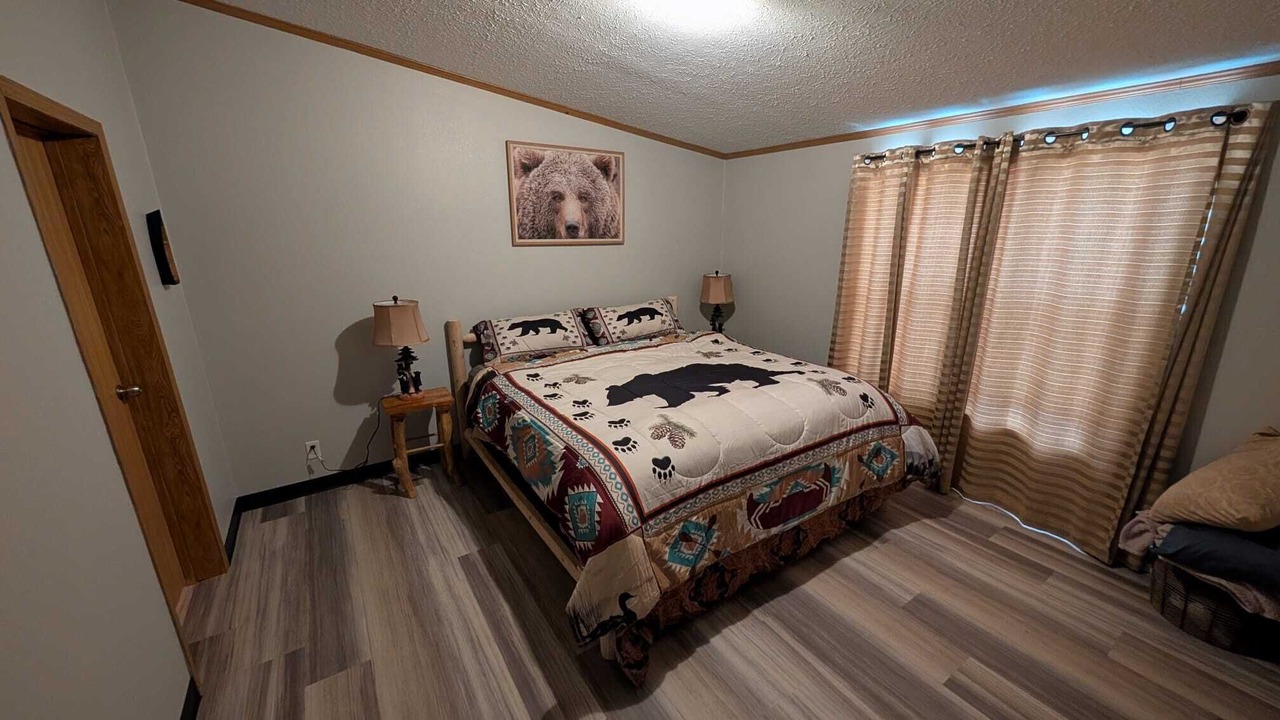Photo of Bedroom in Underwood