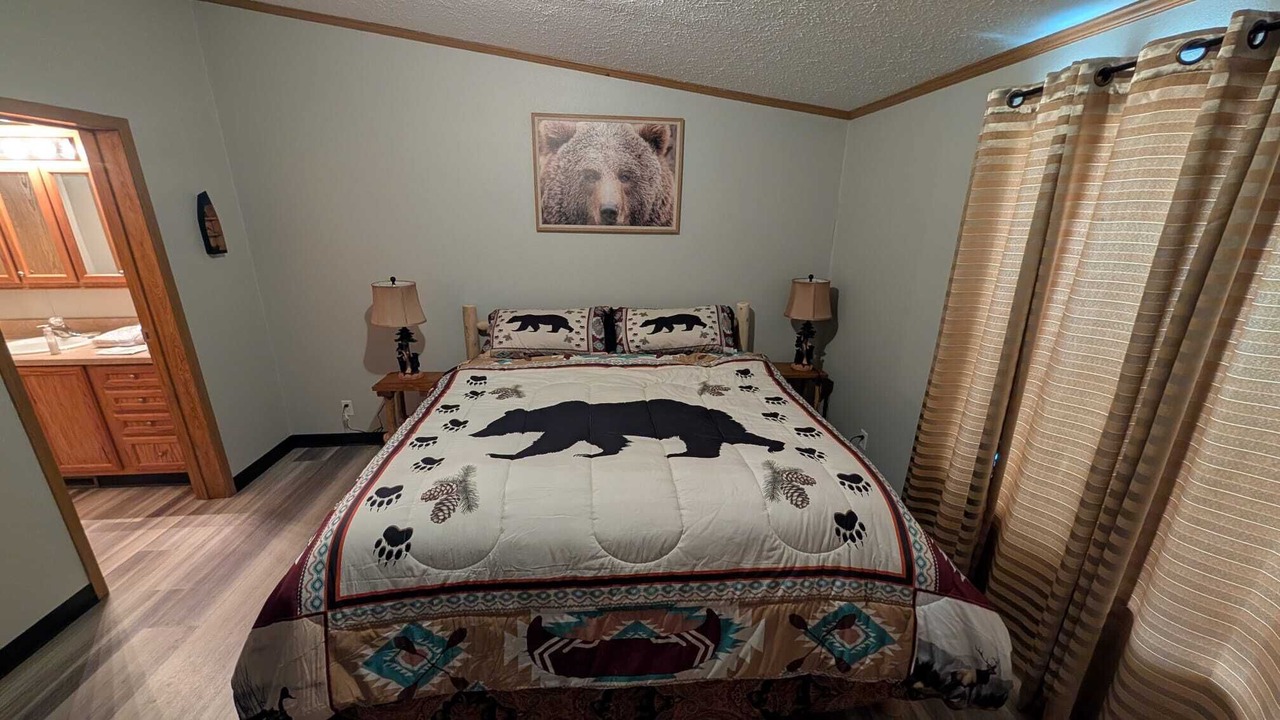 Photo of Bedroom in Underwood
