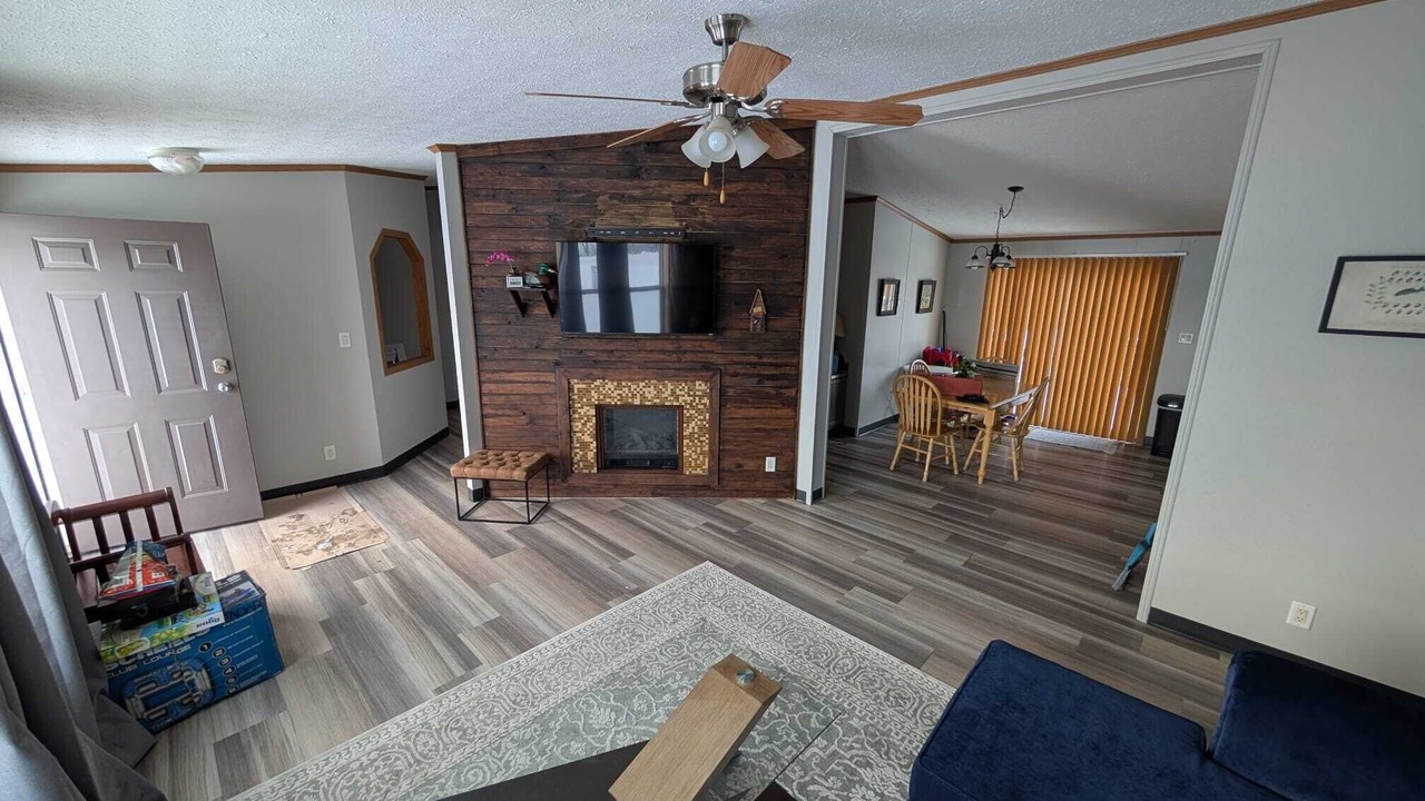 Photo of Livingroom in Underwood