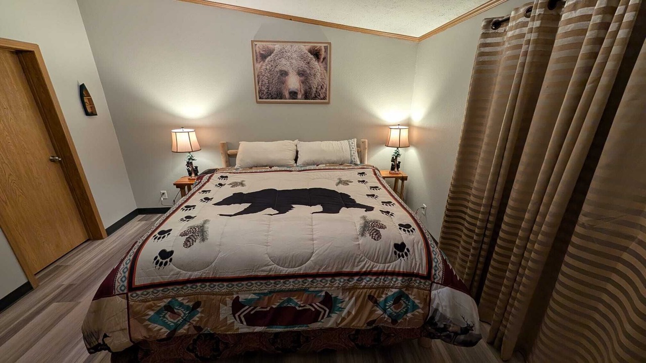 Photo of Bedroom in Underwood