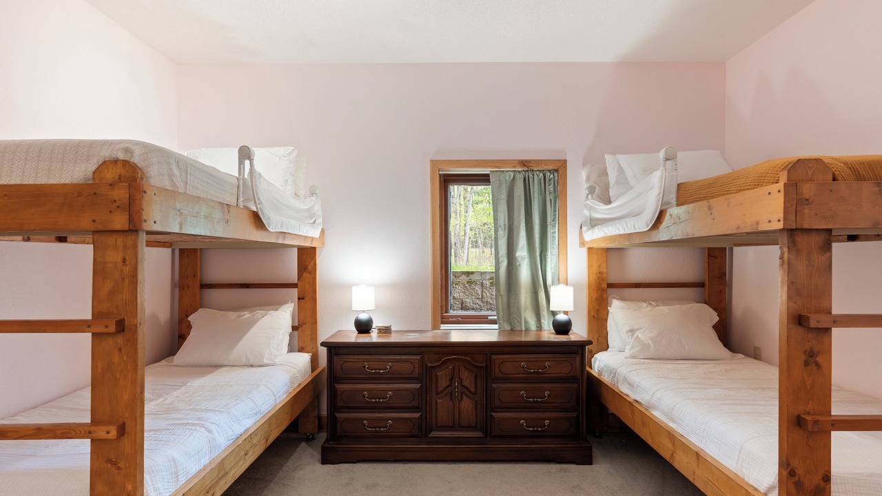Photo of Bedroom in Nisswa