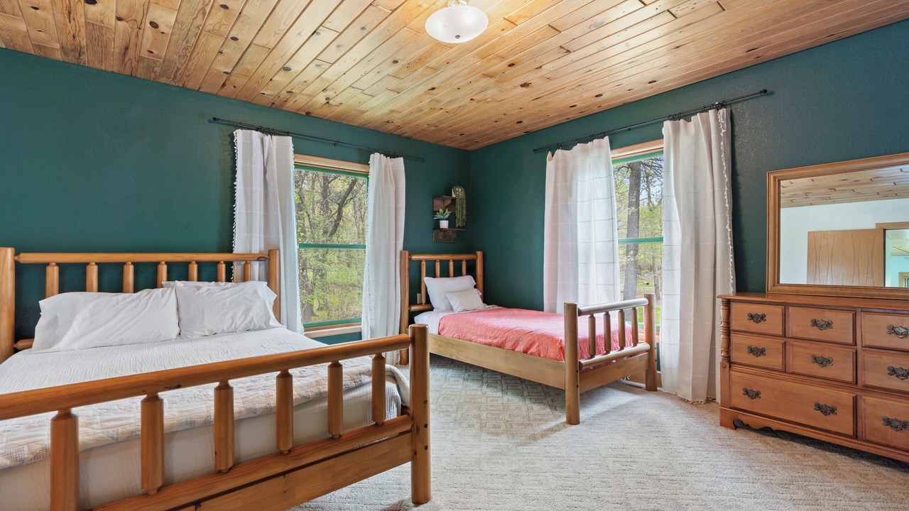 Photo of Bedroom in Nisswa