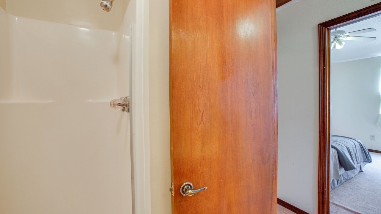 Photo of Bathroom in Kenner - Louis Armstrong International Airport