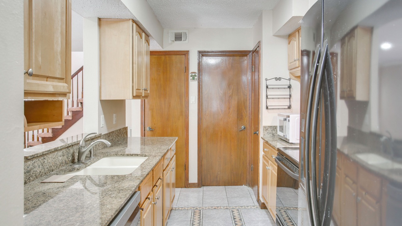 Photo of Kitchen in Kenner - Louis Armstrong International Airport