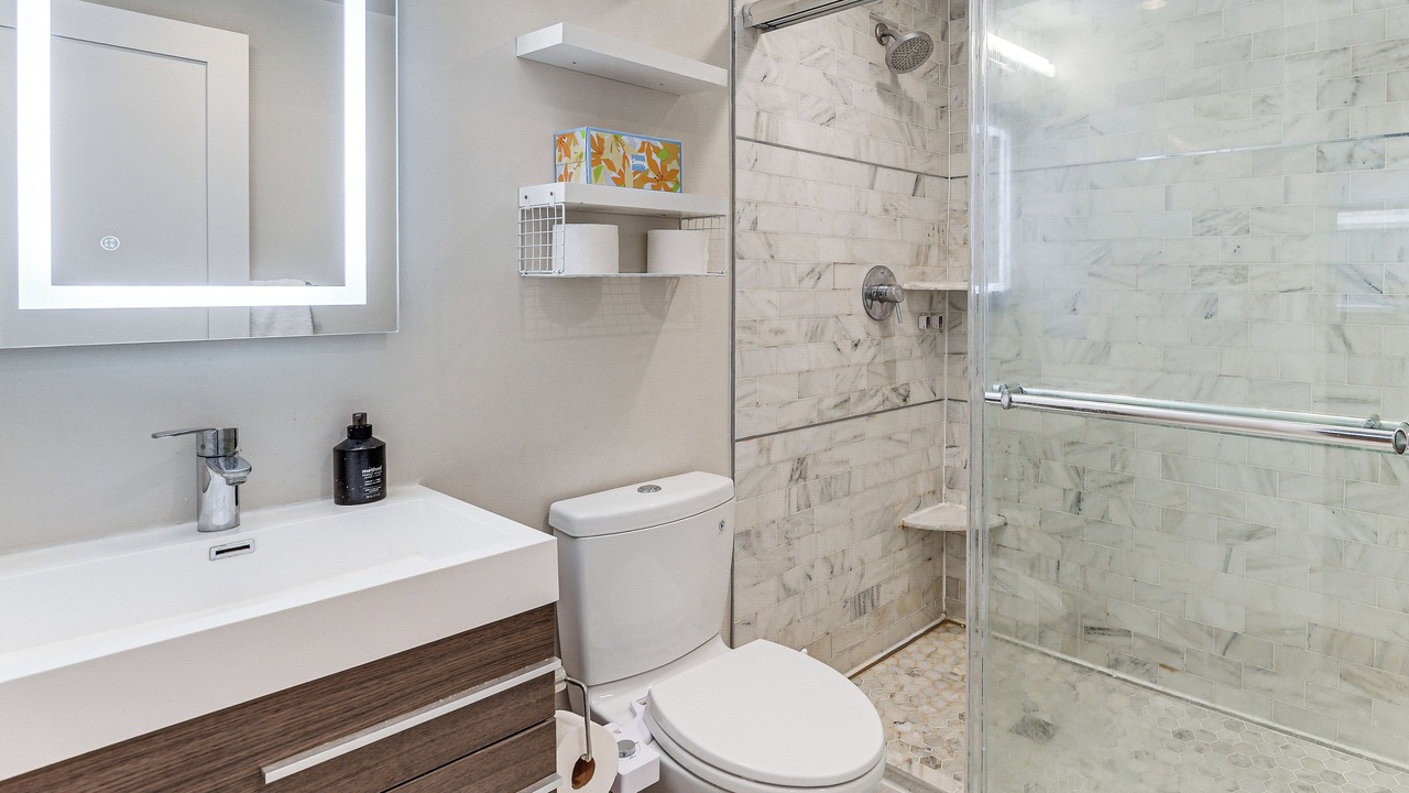 Photo of Bathroom in Adams Morgan
