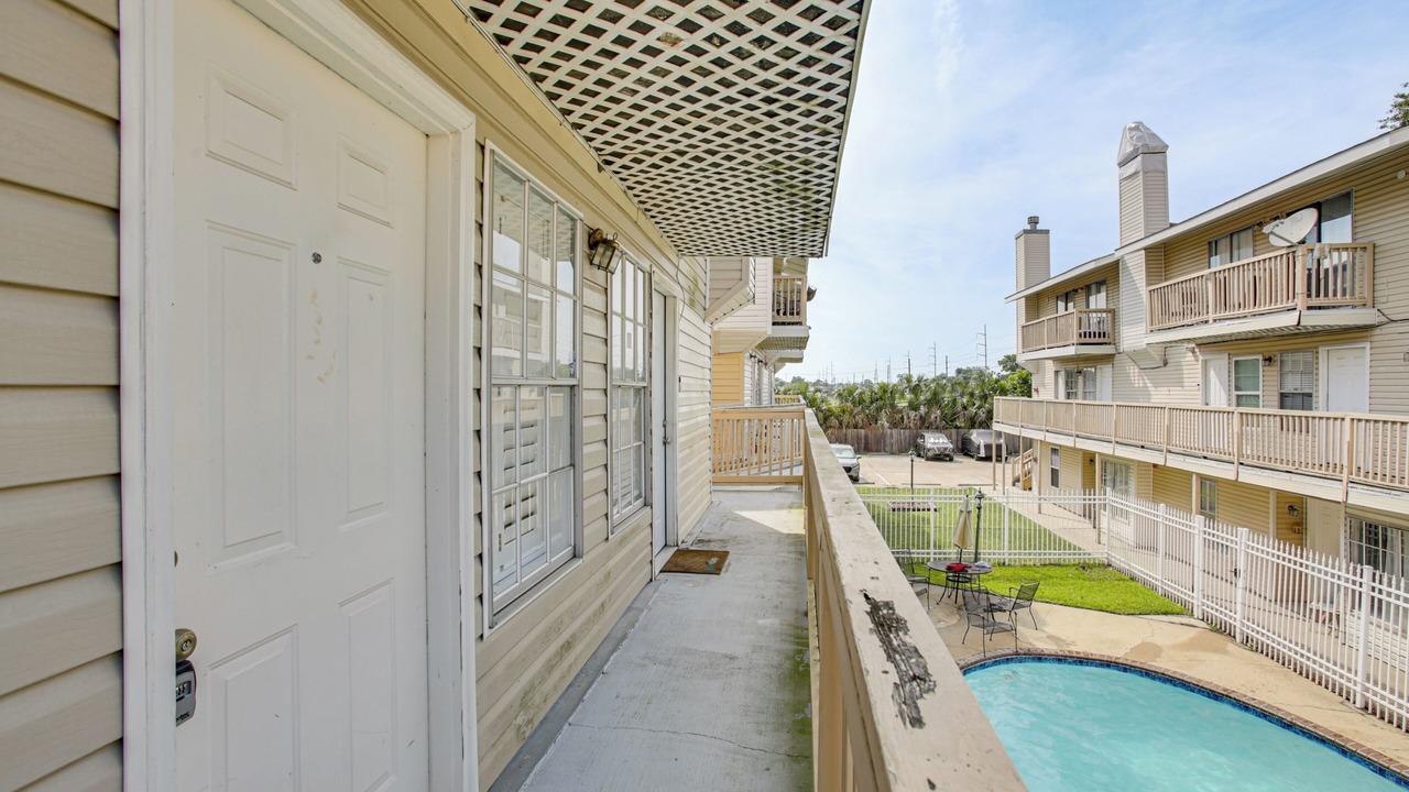 Photo of Outdoor in Kenner - Louis Armstrong International Airport