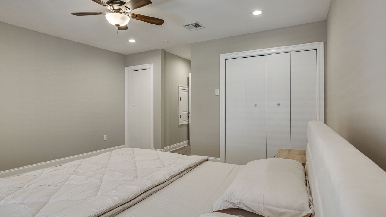 Photo of Bedroom in Kenner - Louis Armstrong International Airport