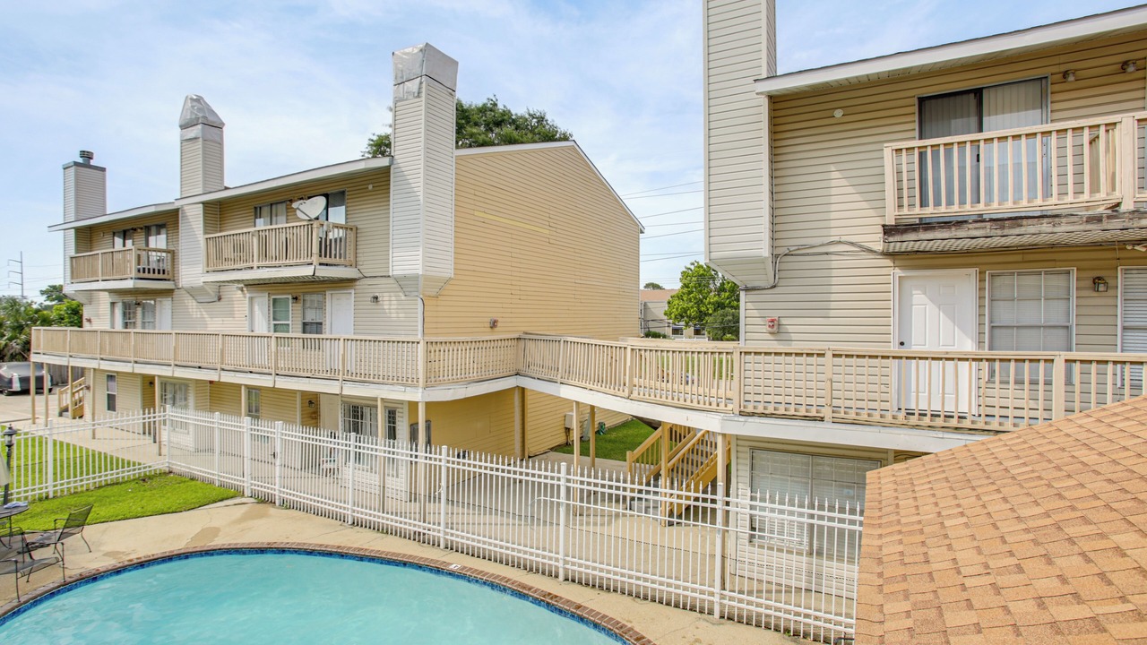 Photo of Outdoor in Kenner - Louis Armstrong International Airport