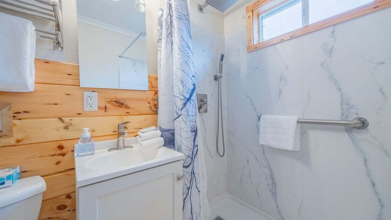 Photo of Bathroom in Duluth