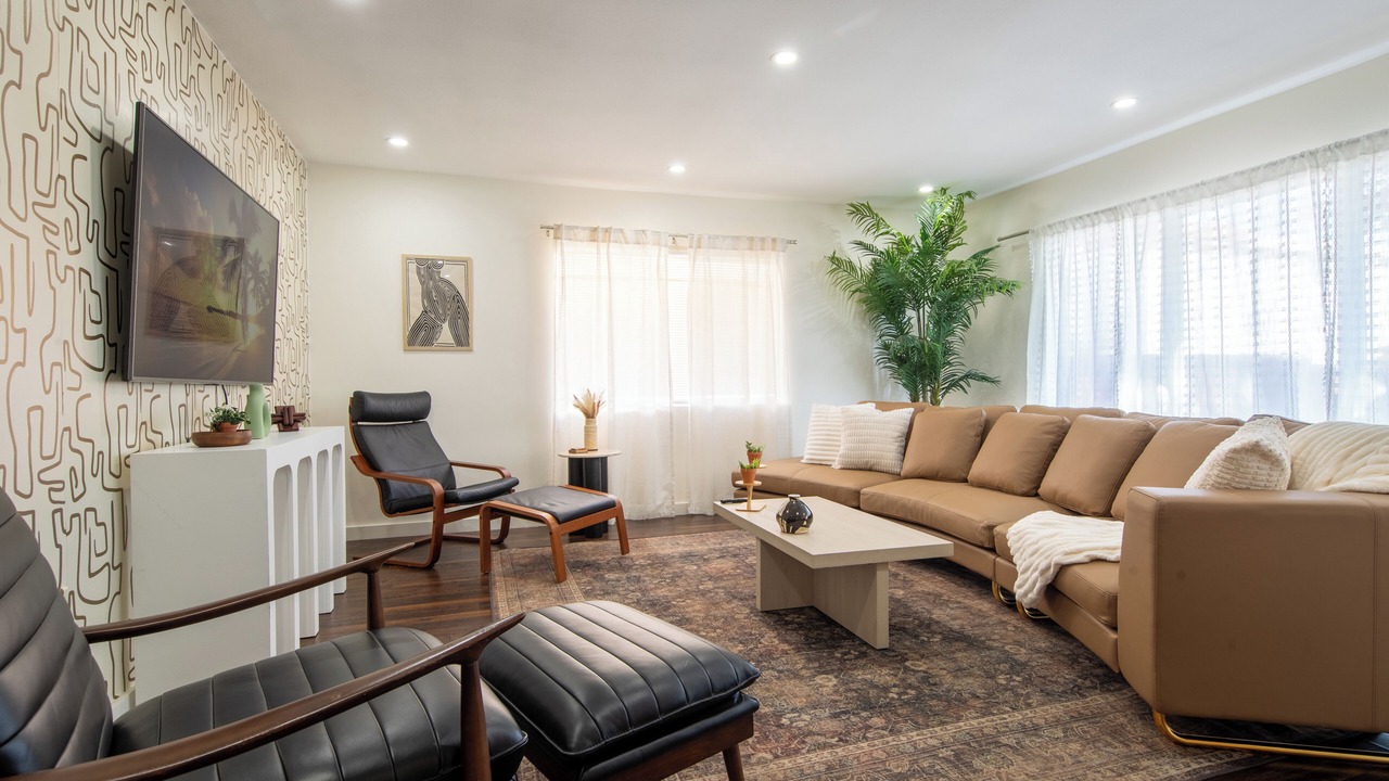 Photo of Livingroom in Hawthorne