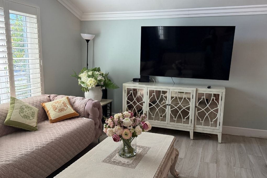 Photo of Livingroom in Huntington Beach