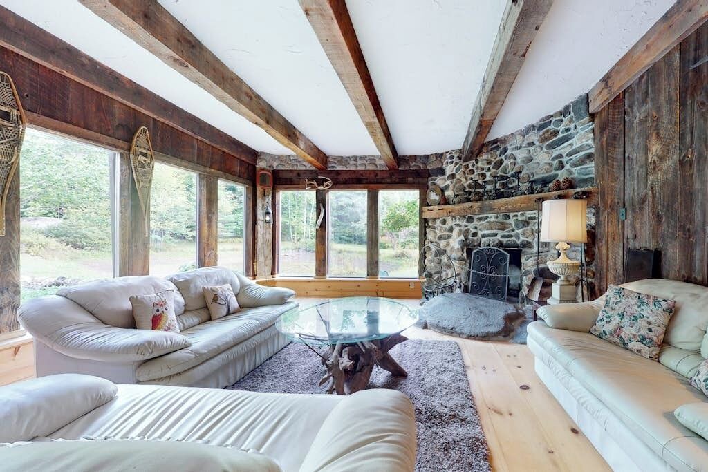 Photo of Livingroom in West Halifax