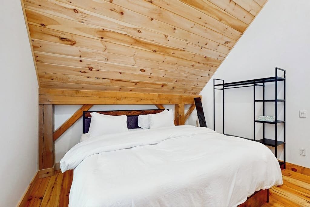 Photo of Bedroom in Readsboro