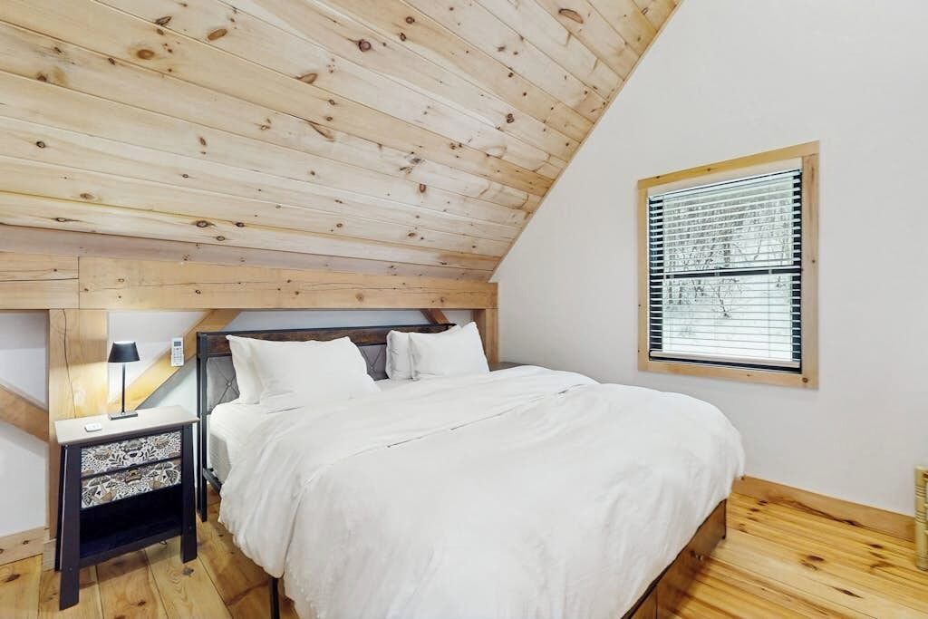 Photo of Bedroom in Readsboro