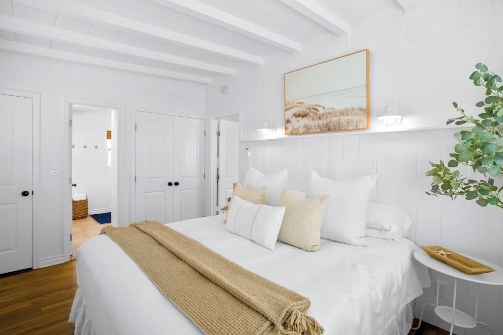 Photo of Bedroom in West Newport